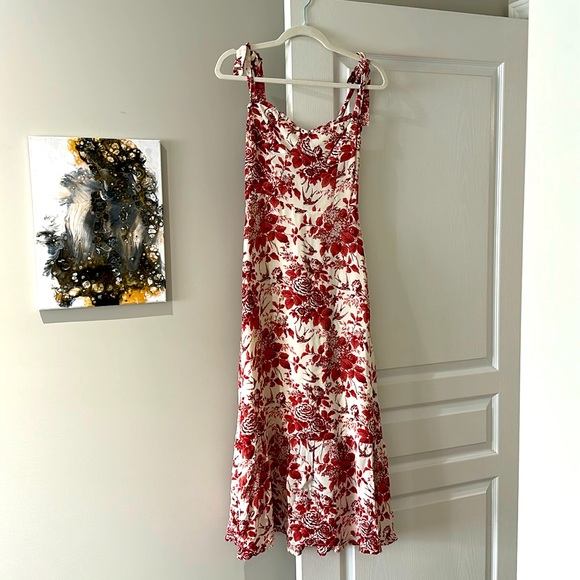 Reformation Dresses & Skirts - Reformation red twilight printed midi dress